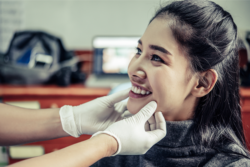 nha khoa anh thư khám răng 03