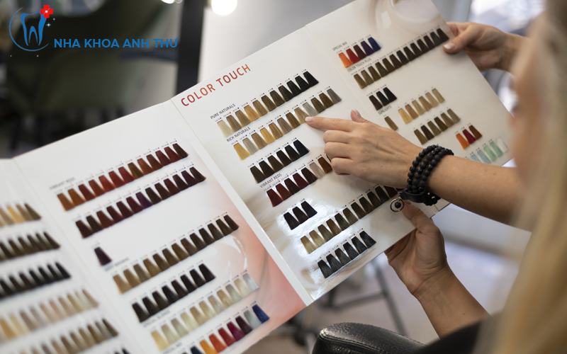 nha-khoa-anh-thu-bang-mau-rang-su-2