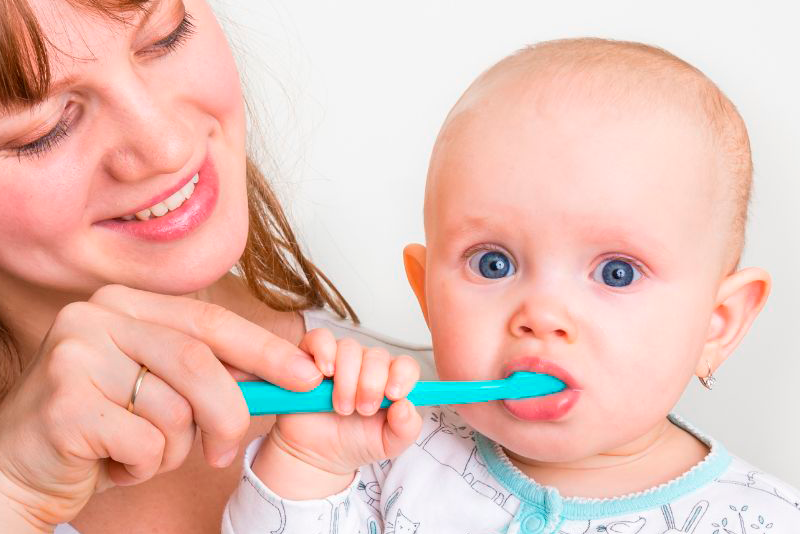 nha-khoa-anh-thu-chup-thep-co-san-3