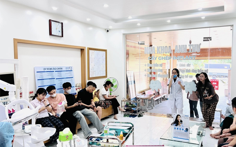 nha-khoa-anh-thu-tuyen-dung-10