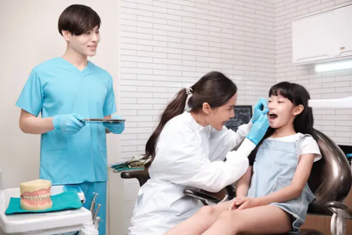 TUYỂN DỤNG VỊ TRÍ ĐIỀU DƯỠNG NHA KHOA TẠI NHA KHOA ANH THƯ